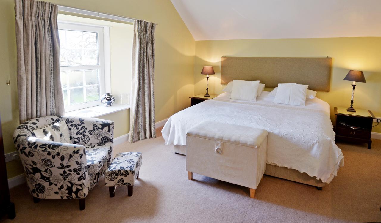 Отель Buccleuch Arms St Boswells Экстерьер фото
